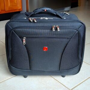 Swissgear by Wenger rolling laptop bag